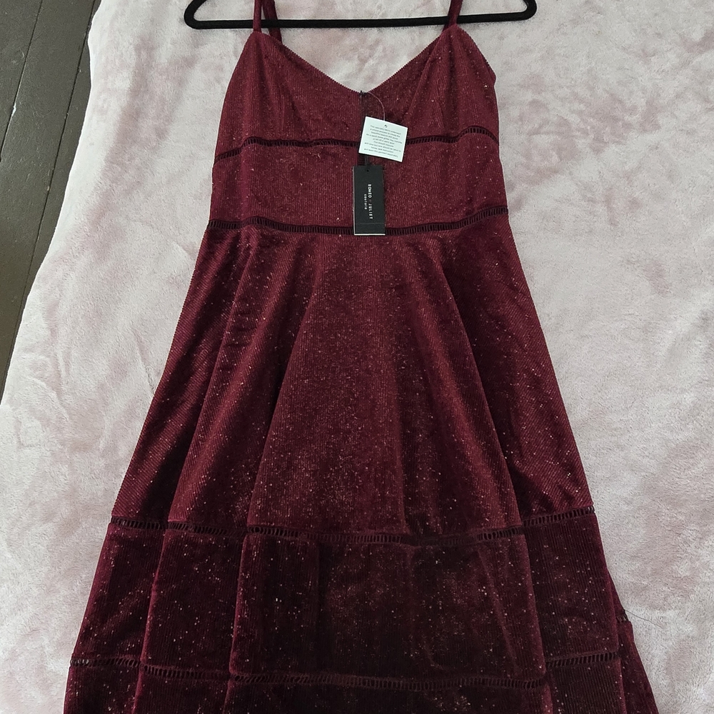 Romeo & Juliet Couture Burgundy Glitter Mini Dress